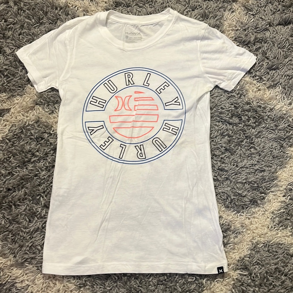 Hurley top